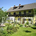 아파트 In Feld Am By Brennsee *