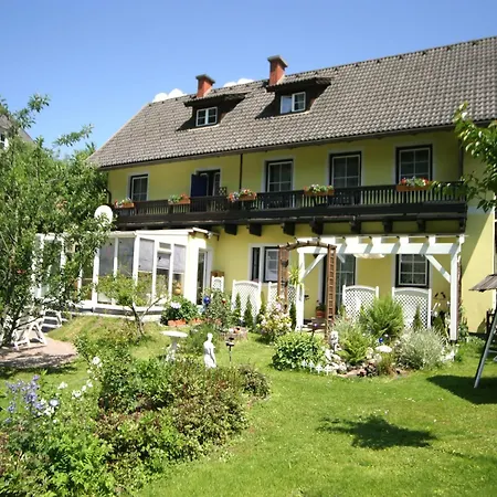 Daire In Feld Am By Brennsee *