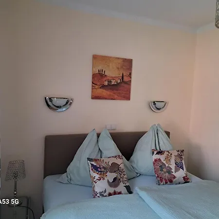 In Feld Am By Brennsee *