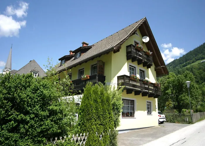 In Feld Am By Brennsee Feld am See